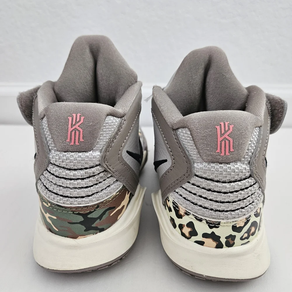 Nike Kyrie Infinity Leopard Camo Girls Size 1.5Y Basketball Shoes - Picture 2 of 8